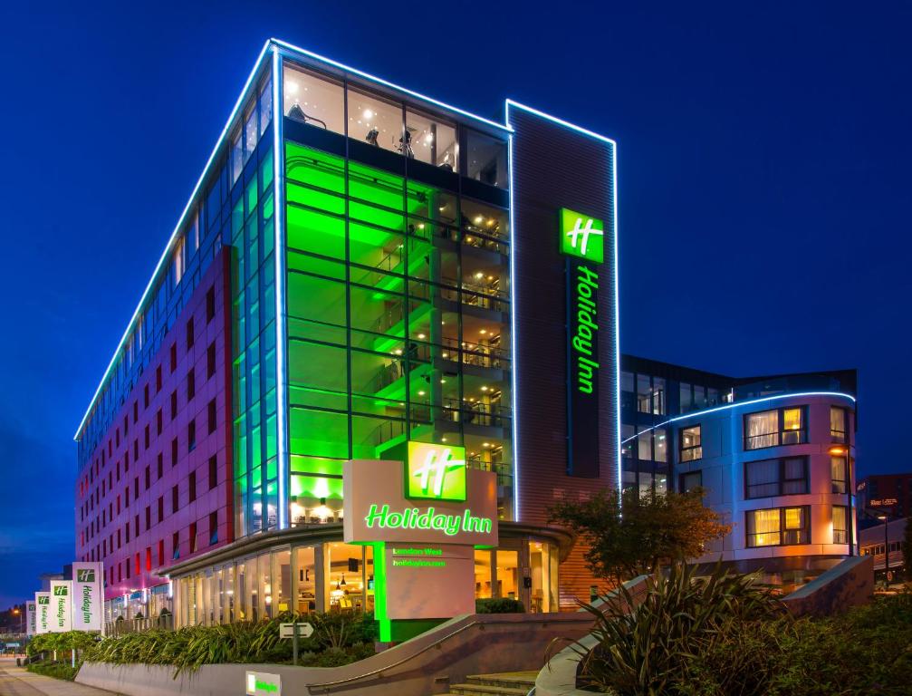 Kup pakiet hotel i bilet na mecz